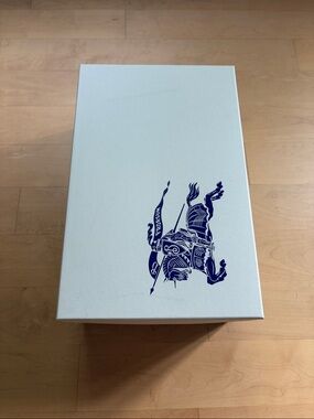 Burberry empty shoe/storage Box with Blue Cavalier Motif